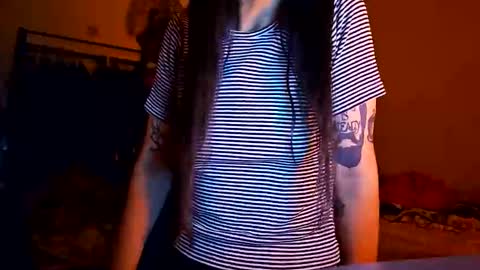 kirie  online show from December 2025 03:01:02 AM