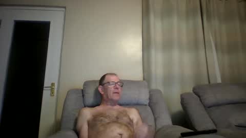 inthemood63 online show from September 2025 10:45:01 PM
