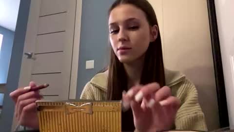 Dina online show from December 2025 09:49:01 AM