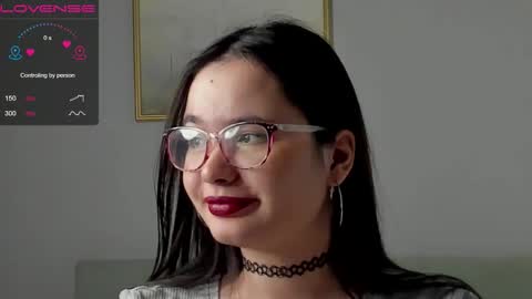 Mia online show from November 2025 01:38:01 AM