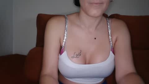 Snapshot of irene141212 chatting on February 2025 11:54:01 AM irene online show from February 2025 11:54:01 AM