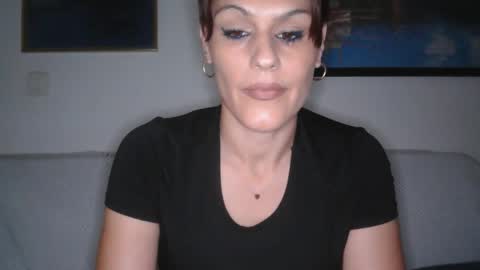 Snapshot of irene141212 chatting on September 2025 10:18:01 AM irene online show from September 2025 10:18:01 AM