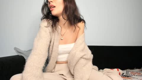 Irene online show from March 2025 10:52:02 PM