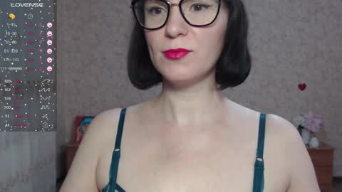 IrenLarasani online show from October 2025 06:09:01 AM