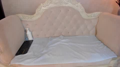 Irinnah Lottus online show from February 2025 11:14:02 PM