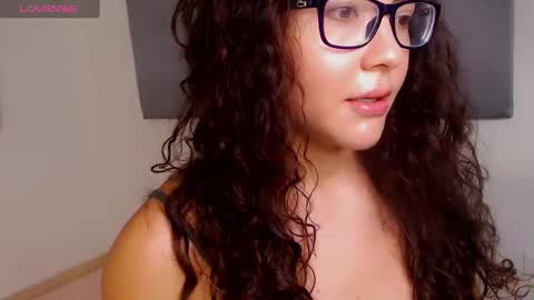 Instagram iris caprice online show from January 2025 03:23:01 AM