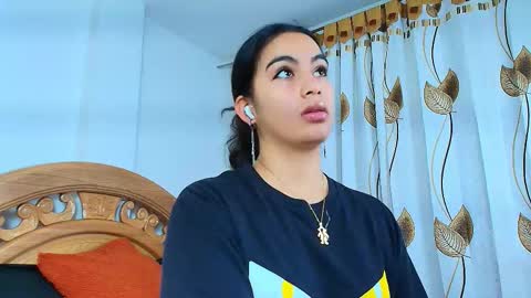Snapshot of iris_mandarine chatting on September 2025 10:04:02 AM IRIS online show from September 2025 10:04:02 AM