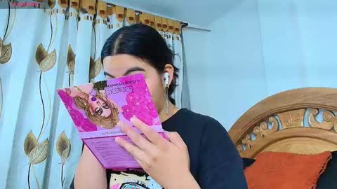 Snapshot of iris_mandarine chatting on September 2025 10:05:01 AM IRIS online show from September 2025 10:05:01 AM