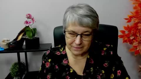 I R I S online show from December 2024 10:50:01 AM