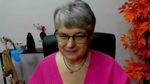 I R I S online show from December 2024 11:00:01 AM