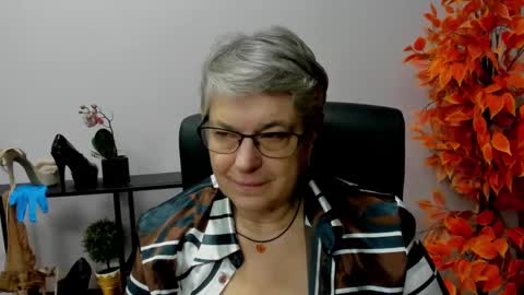 I R I S online show from December 2024 11:07:01 AM