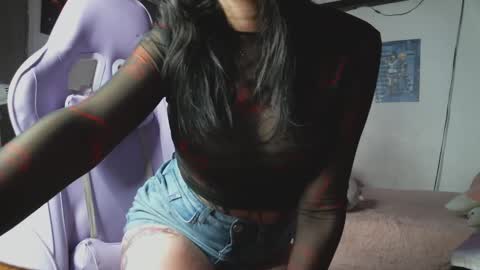 Snapshot of irisbell_ chatting on September 2025 11:42:01 PM Camilla online show from September 2025 11:42:01 PM