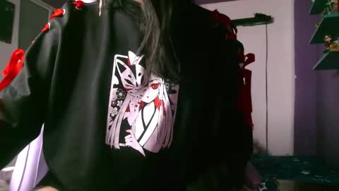 Snapshot of irisbell_ chatting on October 2025 10:15:01 PM Camilla online show from October 2025 10:15:01 PM