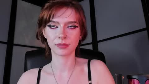 Miss Iris Fansly Miss Iris new inst.  online show from December 2024 03:33:02 PM