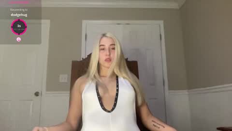 Irispink1 online show from October 2025 12:33:02 AM