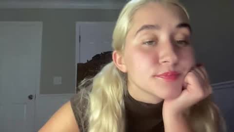 Irispink1 online show from October 2025 12:22:01 AM