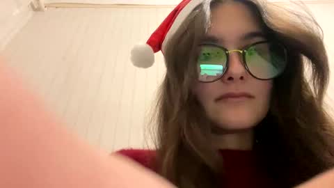 Snapshot of irisss31 chatting on December 2024 05:03:01 PM irisss31 online show from December 2024 05:03:01 PM