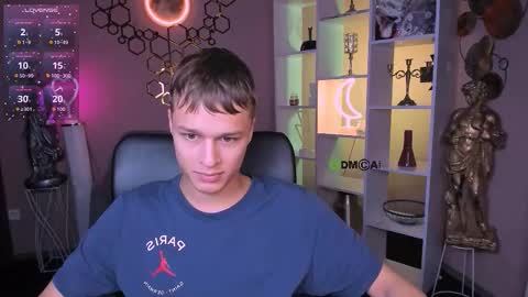 Snapshot of iron_fang1 chatting on October 2025 09:23:01 AM iron online show from October 2025 09:23:01 AM