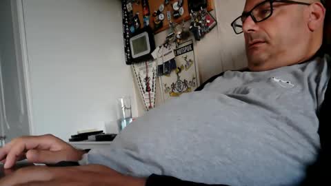 Snapshot of ironkokkk chatting on September 2025 06:17:01 AM Ironkokkk online show from September 2025 06:17:01 AM