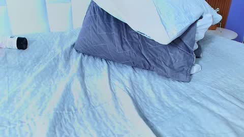 Sandy  online show from February 2025 03:31:02 PM