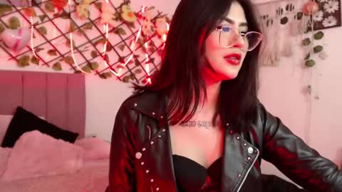 isabela online show from October 2025 03:48:02 AM