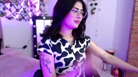 isabela online show from October 2025 02:23:01 AM