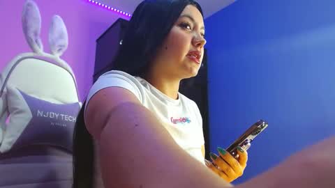 Snapshot of isa_jones1 chatting on October 2025 03:06:01 AM isa_jones1 online show from October 2025 03:06:01 AM