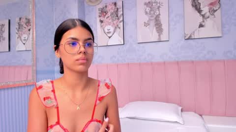 Snapshot of isa_little4u chatting on January 2025 07:42:02 PM online show from January 2025 07:42:02 PM