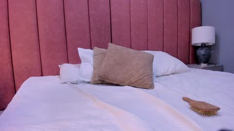 Isa  online show from January 2025 06:28:01 PM