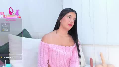 Snapshot of isa_queenn chatting on October 2025 07:57:02 PM ISA online show from October 2025 07:57:02 PM