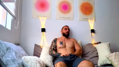 Snapshot of isaac_carter chatting on March 2025 01:46:01 PM Isaac carter online show from March 2025 01:46:01 PM