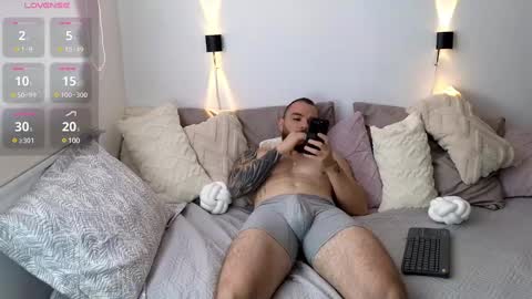 Snapshot of isaac_carter chatting on March 2025 01:32:02 PM Isaac carter online show from March 2025 01:32:02 PM