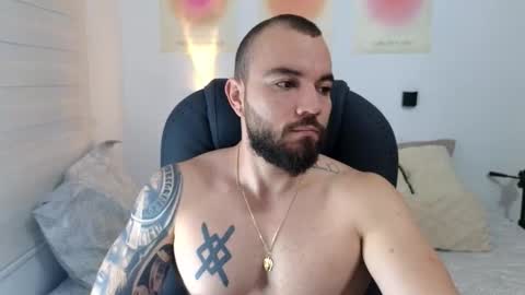 Snapshot of isaac_carter chatting on September 2025 11:10:01 AM Isaac carter online show from September 2025 11:10:01 AM