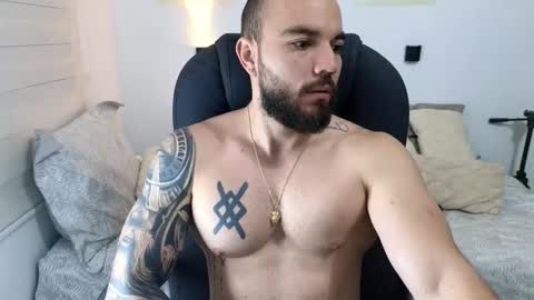 Snapshot of isaac_carter chatting on September 2025 11:10:01 AM Isaac carter online show from September 2025 11:10:01 AM