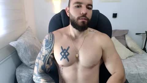 Snapshot of isaac_carter chatting on September 2025 11:20:02 AM Isaac carter online show from September 2025 11:20:02 AM