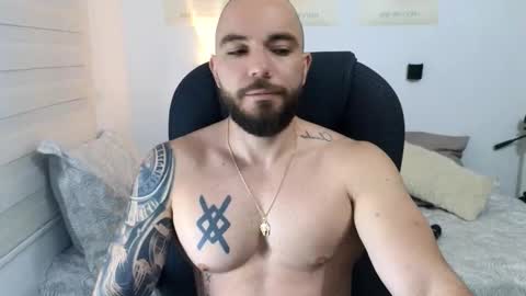 Snapshot of isaac_carter chatting on September 2025 11:12:02 AM Isaac carter online show from September 2025 11:12:02 AM