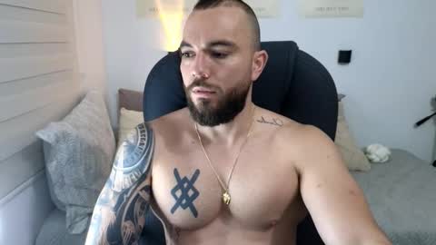 Snapshot of isaac_carter chatting on September 2025 11:02:02 AM Isaac carter online show from September 2025 11:02:02 AM