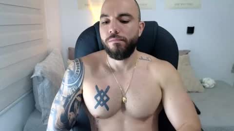 Snapshot of isaac_carter chatting on September 2025 11:03:01 AM Isaac carter online show from September 2025 11:03:01 AM