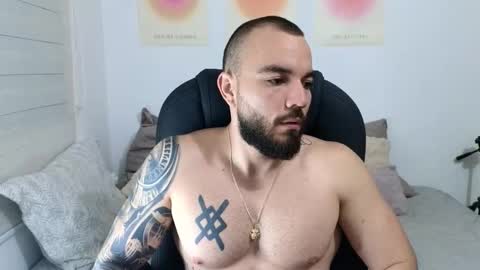 Snapshot of isaac_carter chatting on September 2025 10:52:01 AM Isaac carter online show from September 2025 10:52:01 AM