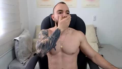 Snapshot of isaac_carter chatting on September 2025 12:10:01 PM Isaac carter online show from September 2025 12:10:01 PM