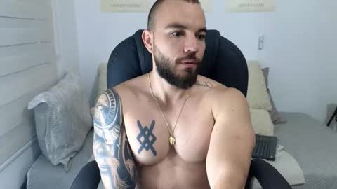 Snapshot of isaac_carter chatting on September 2025 11:04:02 AM Isaac carter online show from September 2025 11:04:02 AM