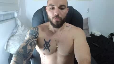 Snapshot of isaac_carter chatting on October 2025 10:44:01 AM Isaac carter online show from October 2025 10:44:01 AM