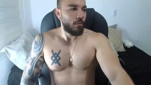 Snapshot of isaac_carter chatting on October 2025 11:14:02 AM Isaac carter online show from October 2025 11:14:02 AM