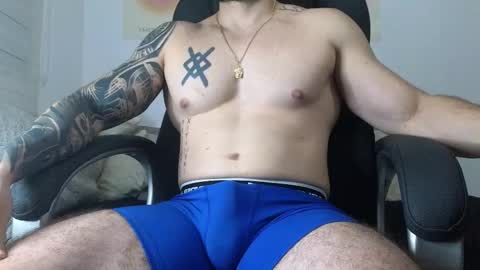 Snapshot of isaac_carter chatting on October 2025 11:01:01 AM Isaac carter online show from October 2025 11:01:01 AM