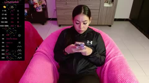 Snapshot of isabeella_24 chatting on December 2024 11:02:02 PM Isabella online show from December 2024 11:02:02 PM