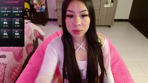 Snapshot of isabeella_24 chatting on January 2025 05:28:02 PM Isabella online show from January 2025 05:28:02 PM