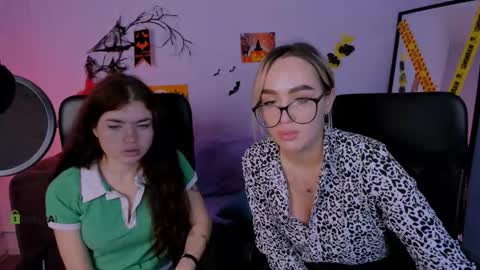 Snapshot of isabel_wave chatting on November 2025 01:32:01 PM isabel online show from November 2025 01:32:01 PM