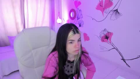 isabela_fiorelli online show from October 2025 01:06:02 PM