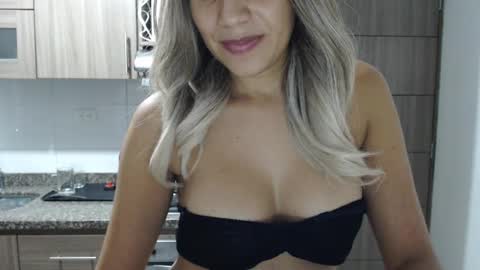 Isabela online show from January 2025 03:55:01 AM