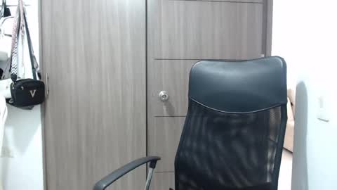 Isabela online show from February 2025 02:54:01 PM